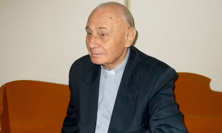 Elhunyt Tarnóczi Ferenc