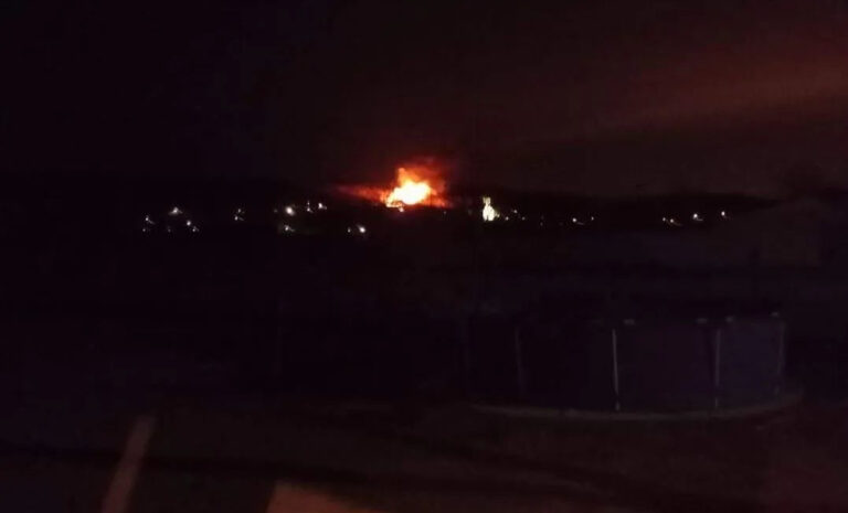 Mintegy két focipályányi terület égett Sárisápon