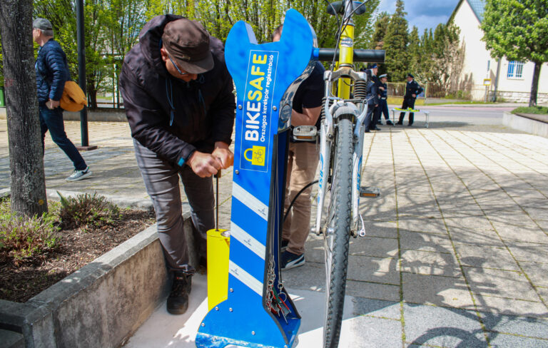 Kerékpáros szervizpontot adtak át Nyergesújfaluban
