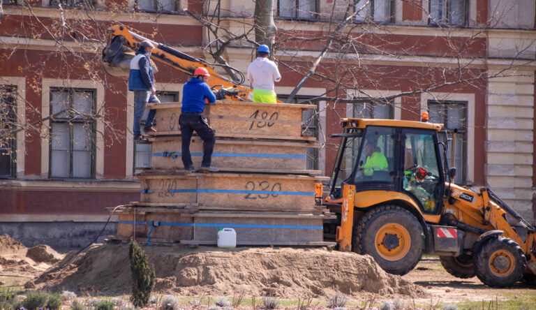 Újabb homokszobor készül Esztergomban