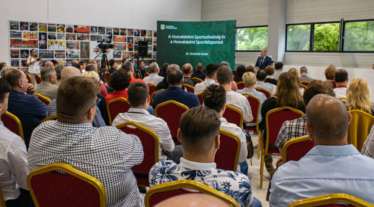 A jövő sportközösségei címmel rendeztek konferenciát Dorogon