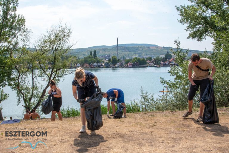 Szemetet szedtek a Palatinus-tónál