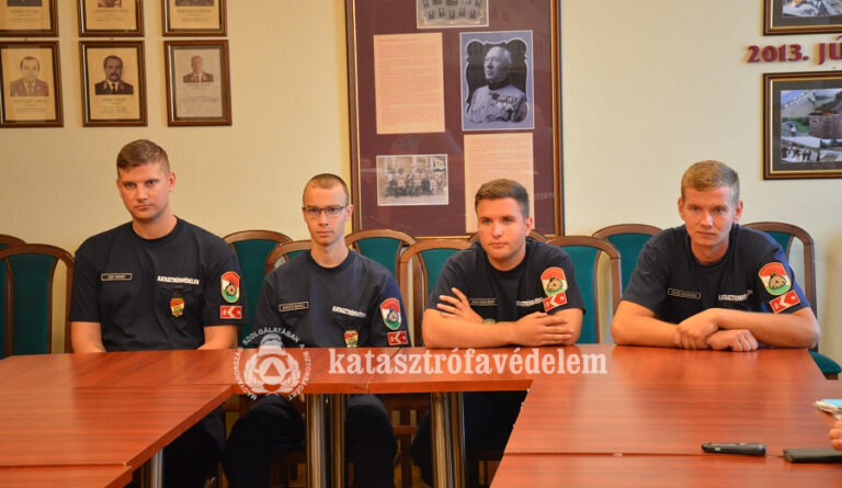 Újonc tűzoltók érkeztek Esztergomba