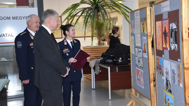 Dorogi iskolások alkotásait is kiállították