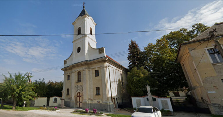 A tokodi templom homlokzatfelújítására gyűjtenek