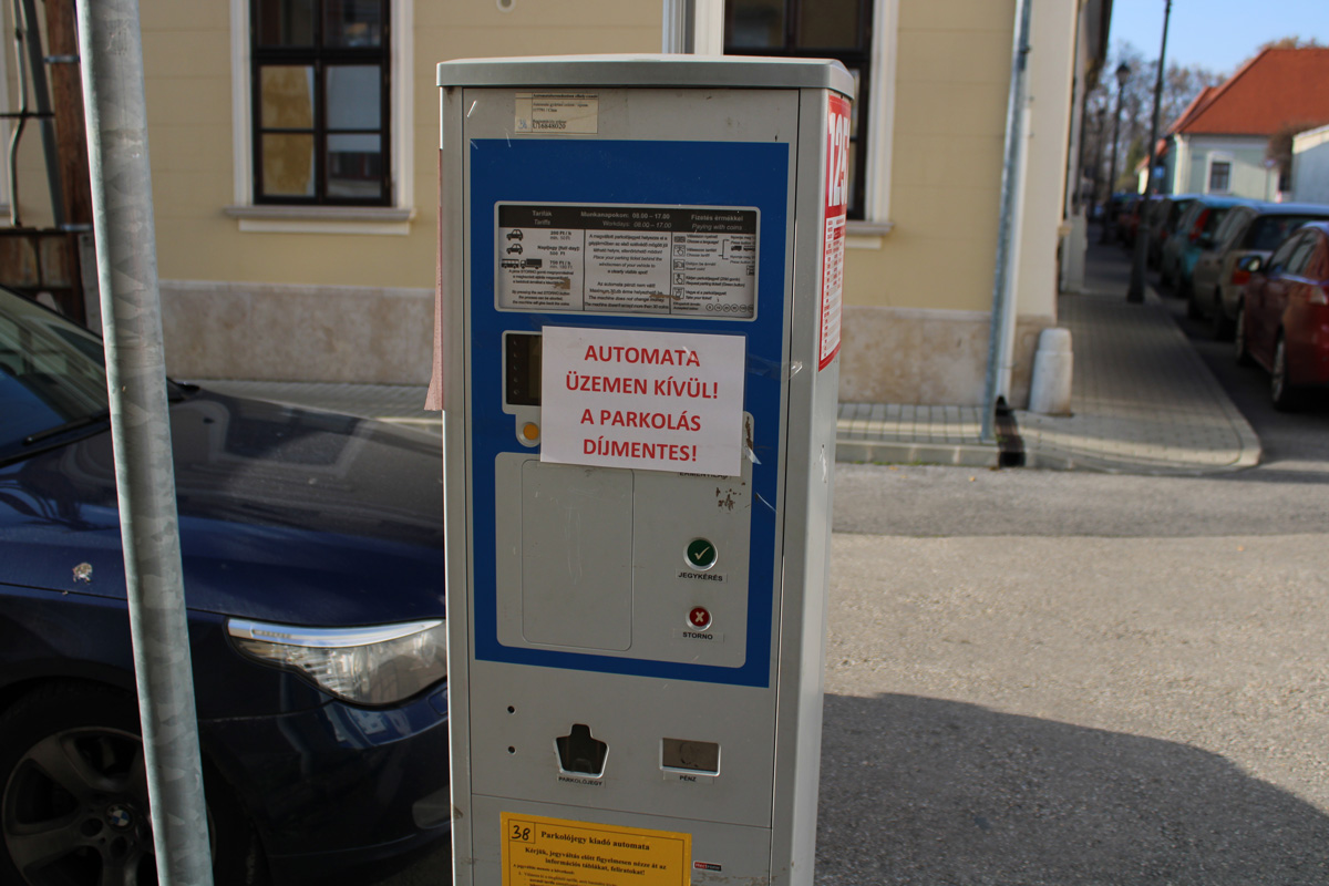 Ingyenes Lesz A Parkolás A Húsvéti Ünnepek Ideje Alatt Esztergomban