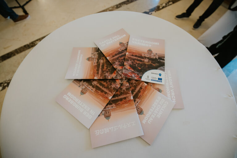 Megújult az esztergomi Szent István tér környezete