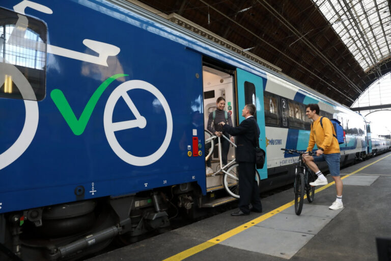 Az Európai Mobilitási Héten díjmentesen szállíthatók a kerékpárok a vonaton