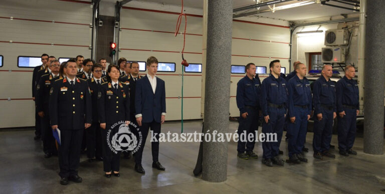 Két tűzoltót is előléptettek térségünkben október 23-a alkalmából