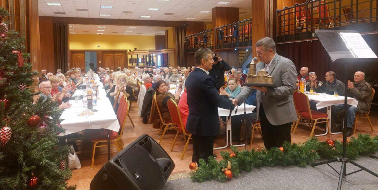 Idősek karácsonya Dorogon