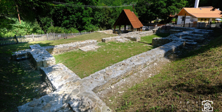 Vármegyei értékek: Szent Kereszt Pálos kolostor és templom romjai