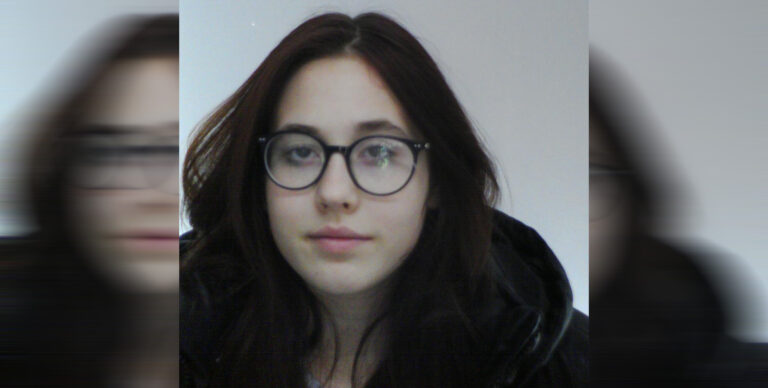 Eltűnt lányt keresnek az esztergomi rendőrök