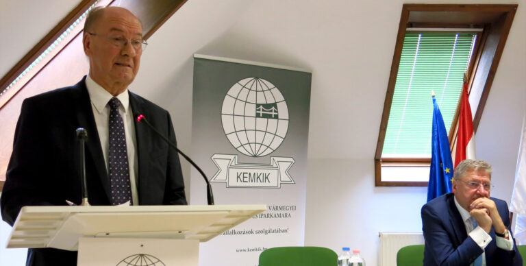 Dr. Szerencsés Lászlót újra megválasztották a vármegyei kamara élére