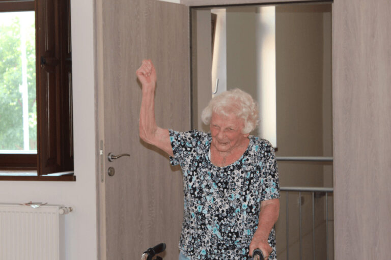 Meglepetés bulit szerveztek dr. Dávid Annának