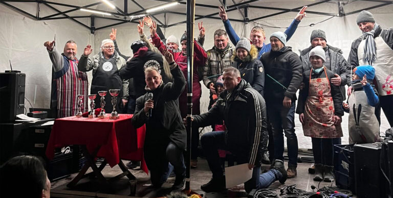 Kolbászkészítő versenyt rendeztek Szentgyörgymezőn