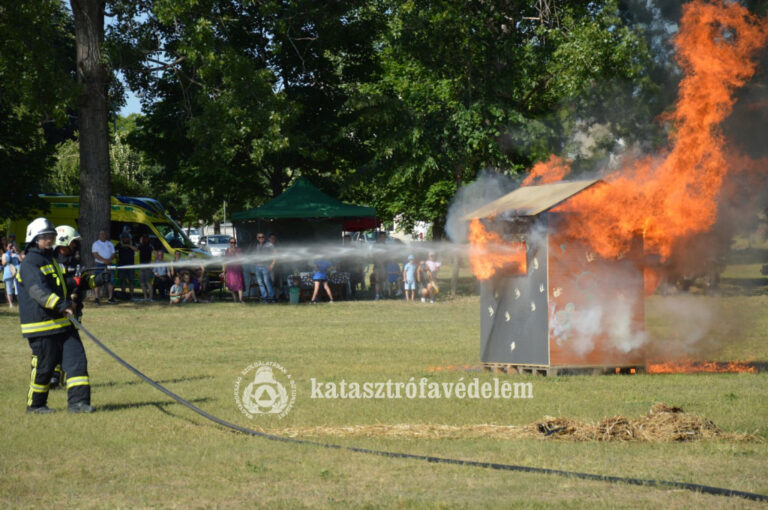 Térségünk lánglovagjai is részt vettek a vármegyei tűzoltóversenyen