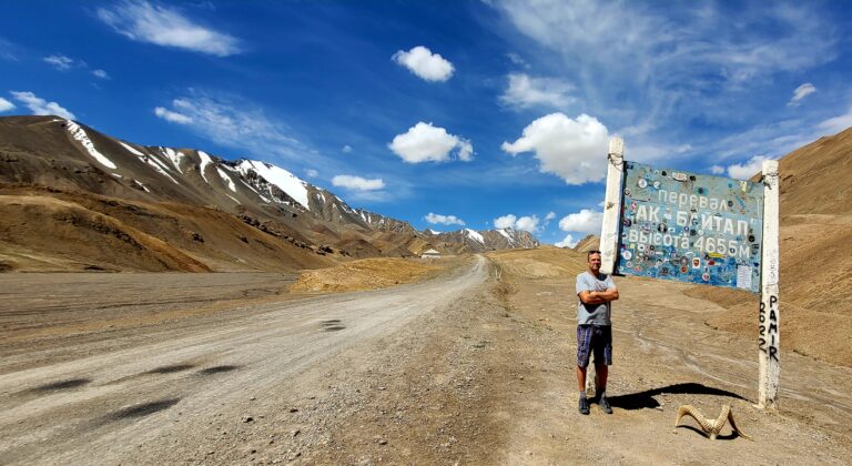 Orosz helyőrségtől a kínai határig