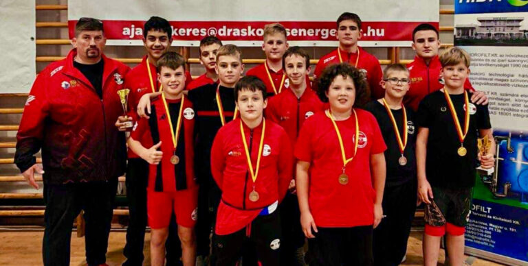 Dupla verseny, dupla siker