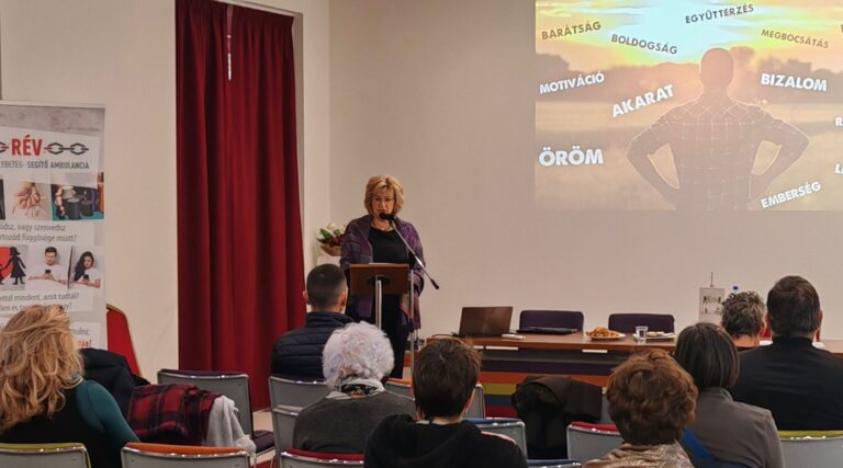 Addiktológiai szakmai rendezvényt tartottak Dorogon