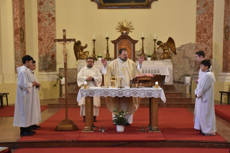 Szent Erzsébetre emlékeztek Esztergomban