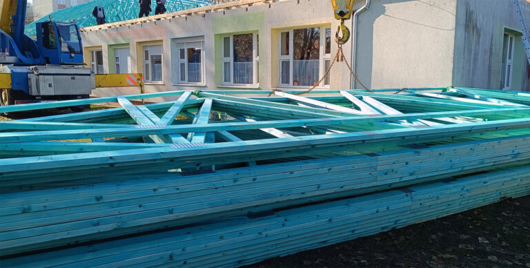 Beázások a lábatlani Zengő Óvodában