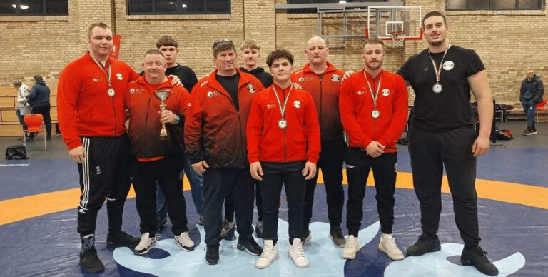 Nemzetközi mezőnyben értek el dobogós helyezéseket a dorogi birkózók