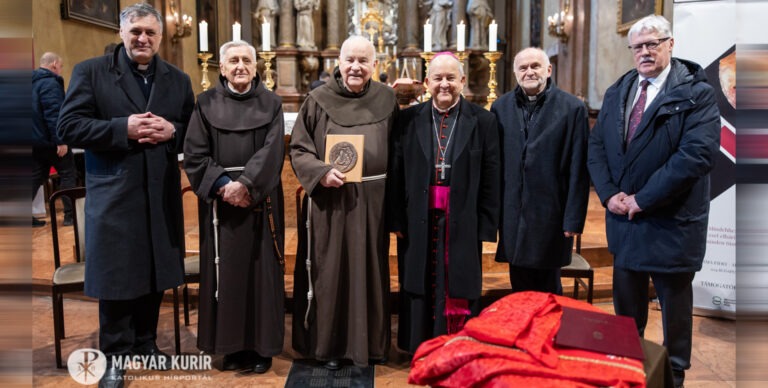 Parma fidei díjat kapott az esztergomi ferences gimnázium egykori igazgatója