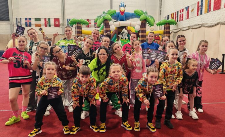 Nemzetközi versenyre kvalifikált a Crazy Dance TSE – remek eredmények Angyalföldön