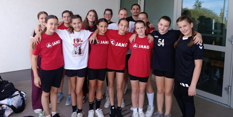 Győzelemmel és vereséggel kezdték a szezont a dorogi U14-es kézilabdázók